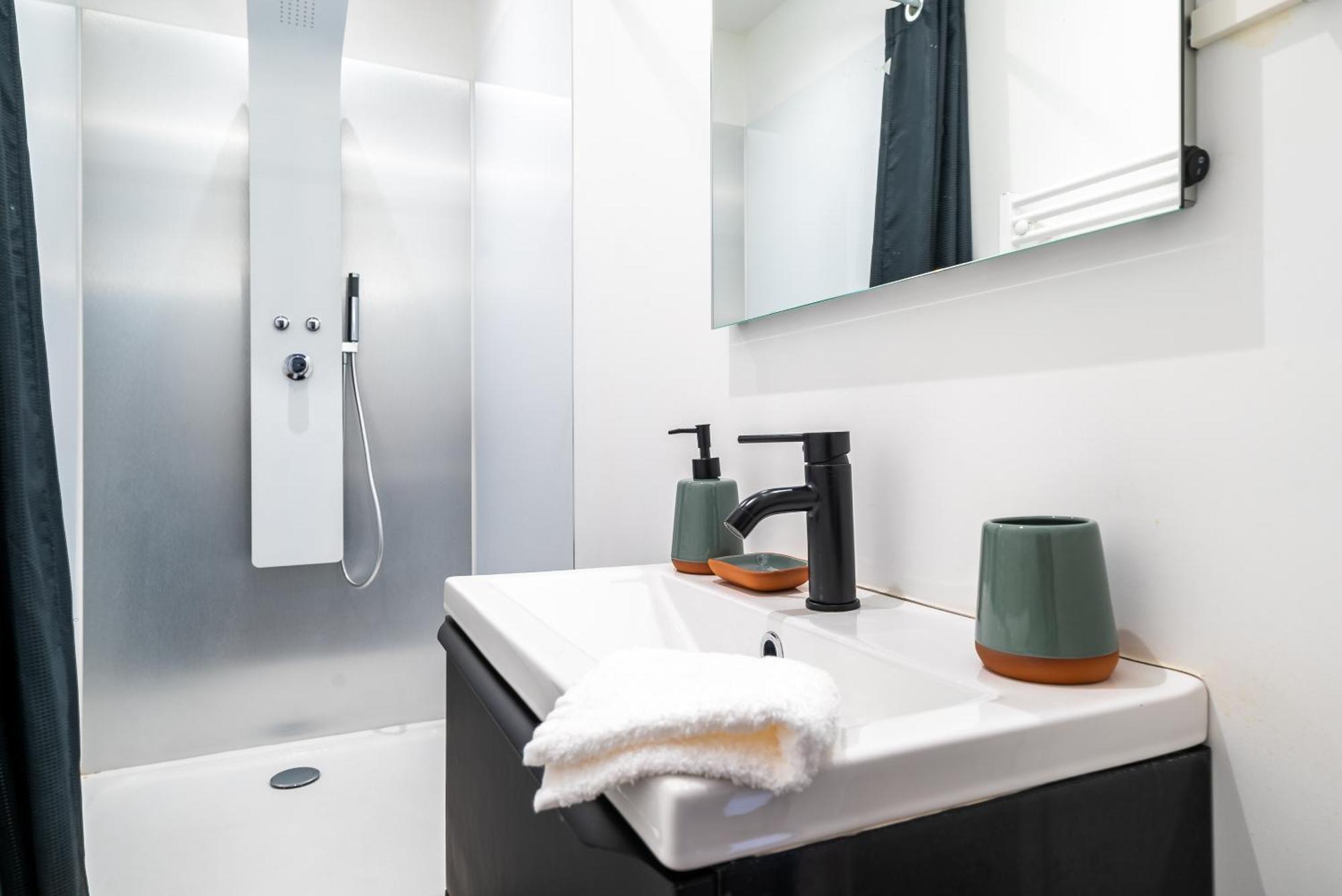 Mon Appart'Hotel - Gare De Limoges - Appartement Familial - Parking En Supp Esterno foto