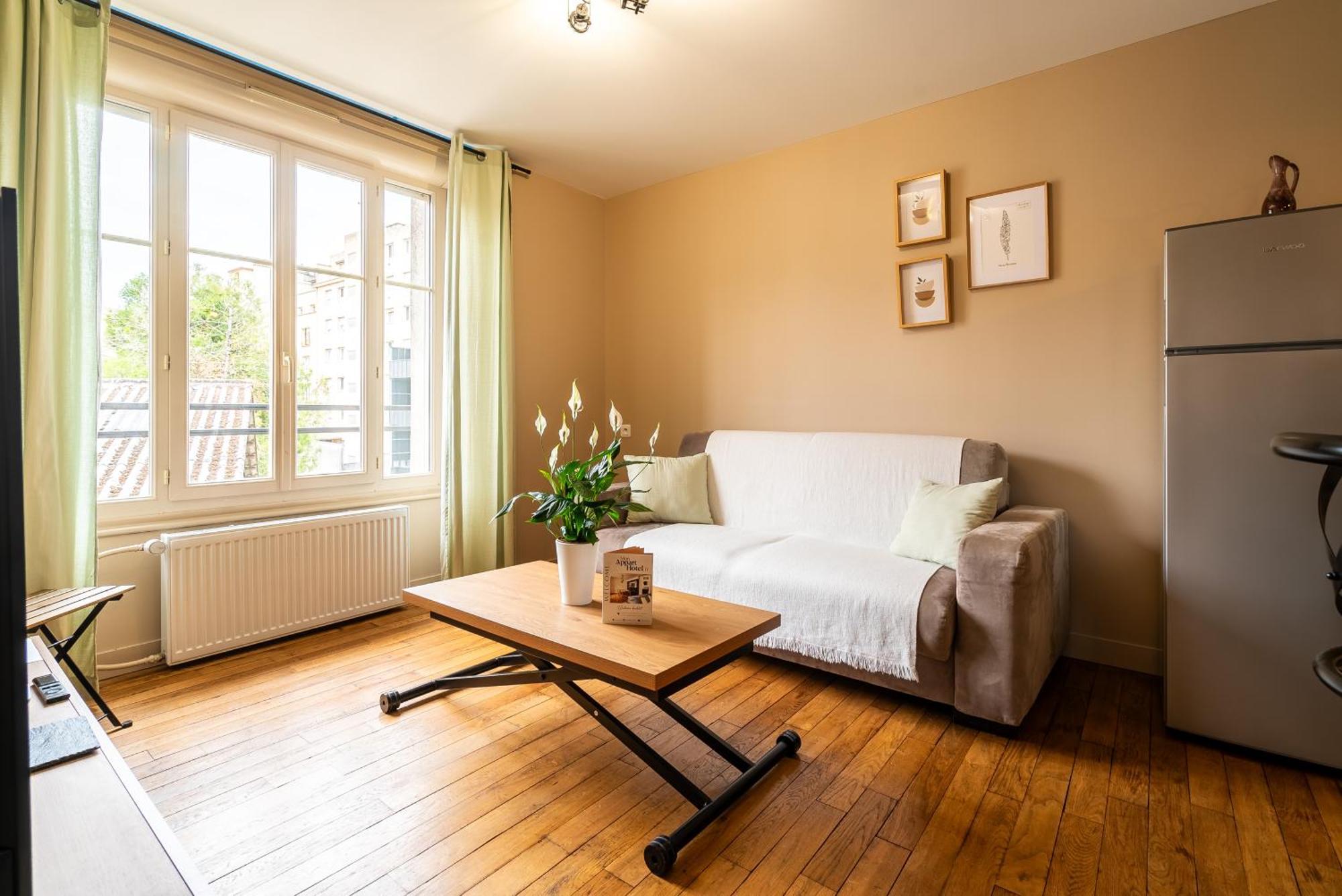 Mon Appart'Hotel - Gare De Limoges - Appartement Familial - Parking En Supp Esterno foto